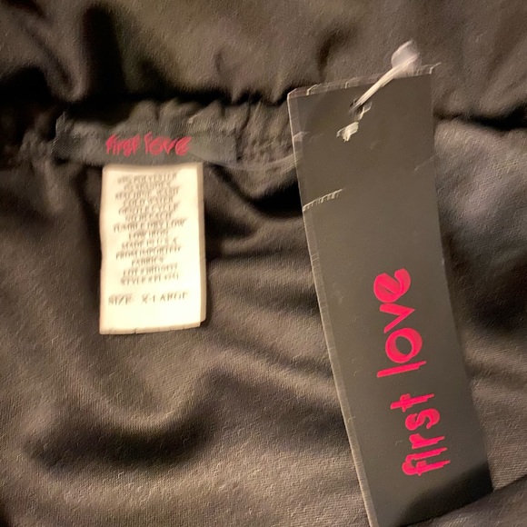 - First Love top with bell sleeves, size XL …fits more like a large - Picture 5 of 5